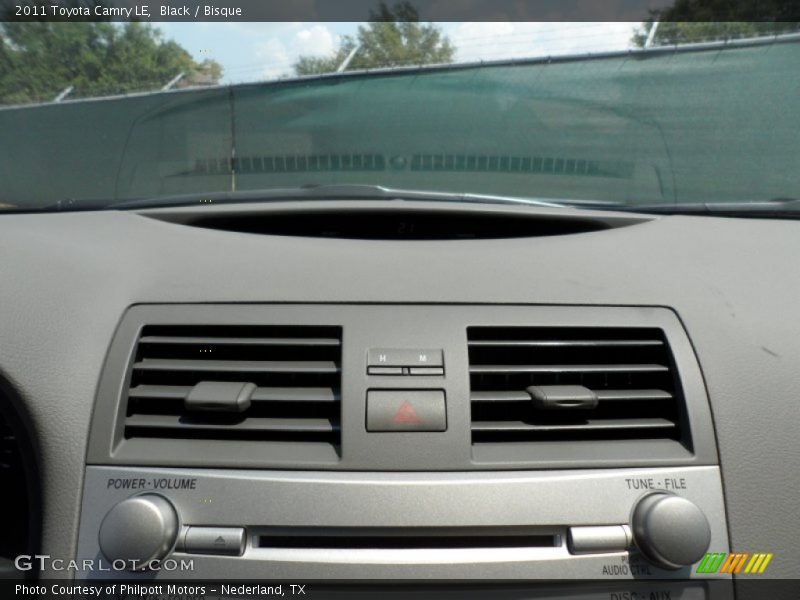 Black / Bisque 2011 Toyota Camry LE
