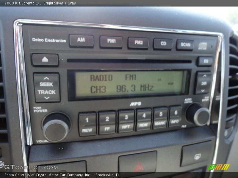 Bright Silver / Gray 2008 Kia Sorento LX