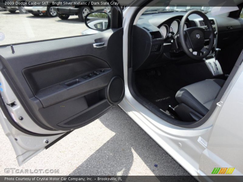 Bright Silver Metallic / Dark Slate Gray 2009 Dodge Caliber SXT