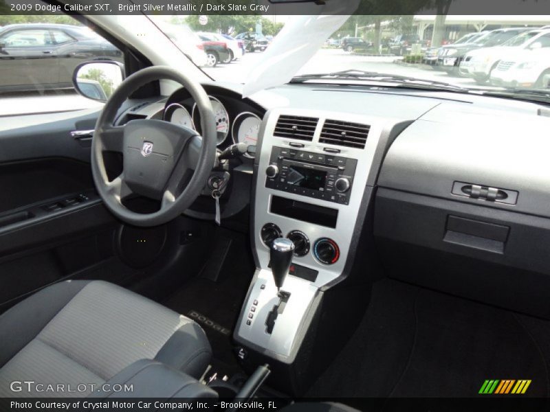 Bright Silver Metallic / Dark Slate Gray 2009 Dodge Caliber SXT
