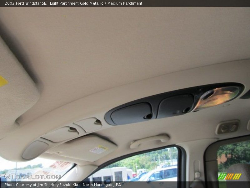 Light Parchment Gold Metallic / Medium Parchment 2003 Ford Windstar SE