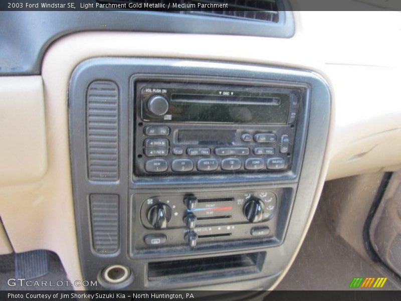 Light Parchment Gold Metallic / Medium Parchment 2003 Ford Windstar SE
