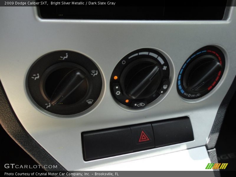 Bright Silver Metallic / Dark Slate Gray 2009 Dodge Caliber SXT