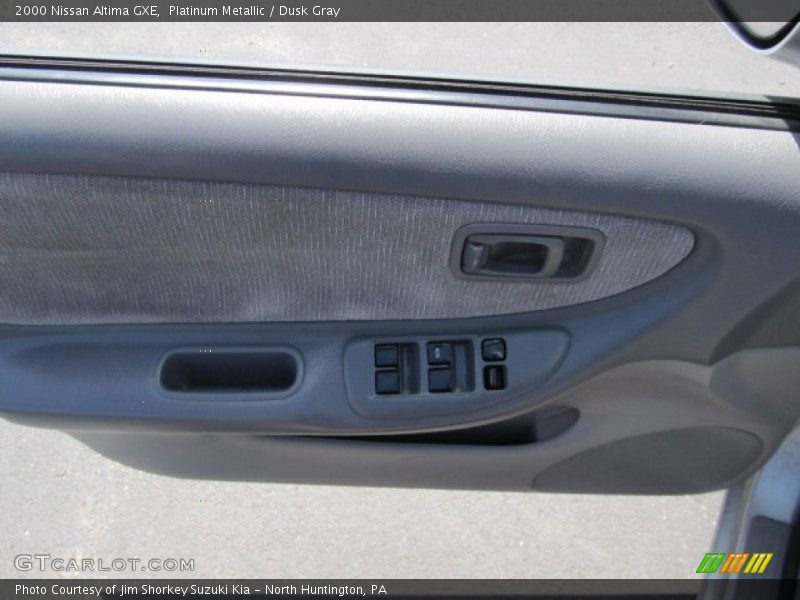 Platinum Metallic / Dusk Gray 2000 Nissan Altima GXE