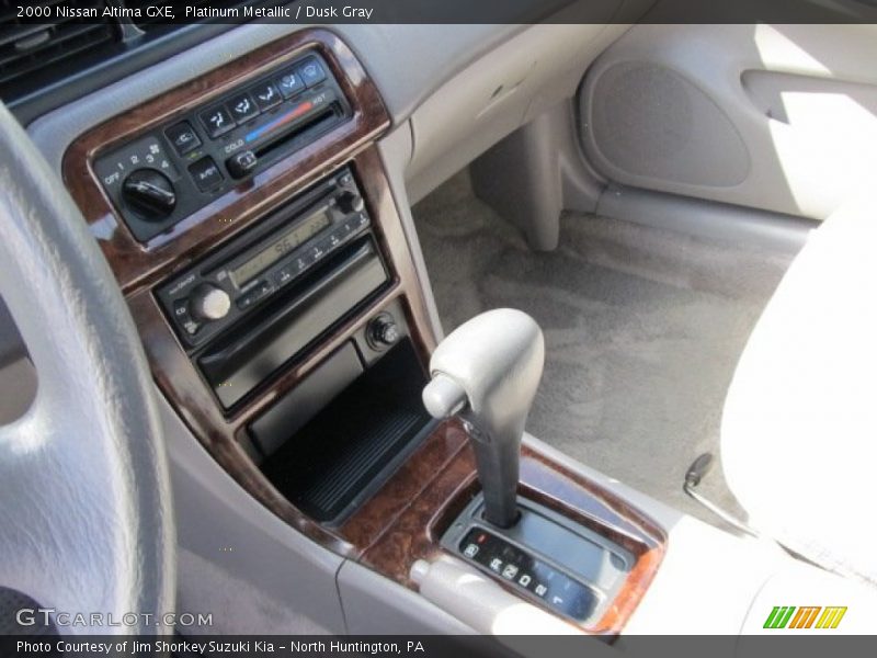 Platinum Metallic / Dusk Gray 2000 Nissan Altima GXE