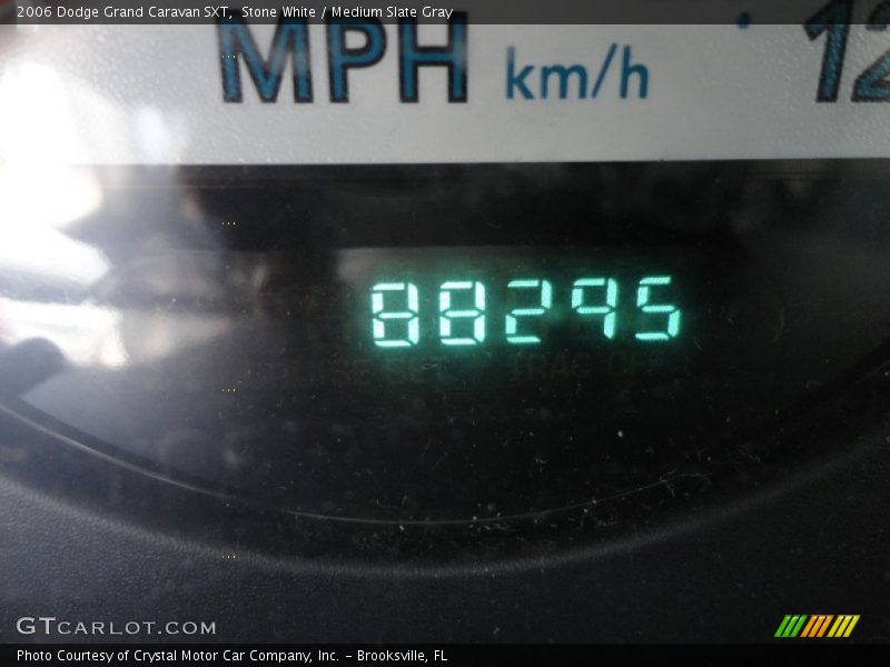 Stone White / Medium Slate Gray 2006 Dodge Grand Caravan SXT