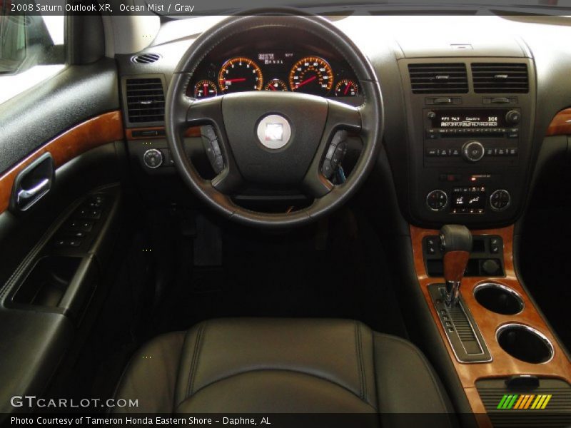 Ocean Mist / Gray 2008 Saturn Outlook XR