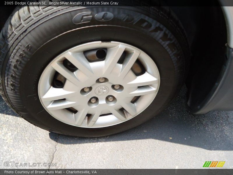 Bright Silver Metallic / Medium Slate Gray 2005 Dodge Caravan SE