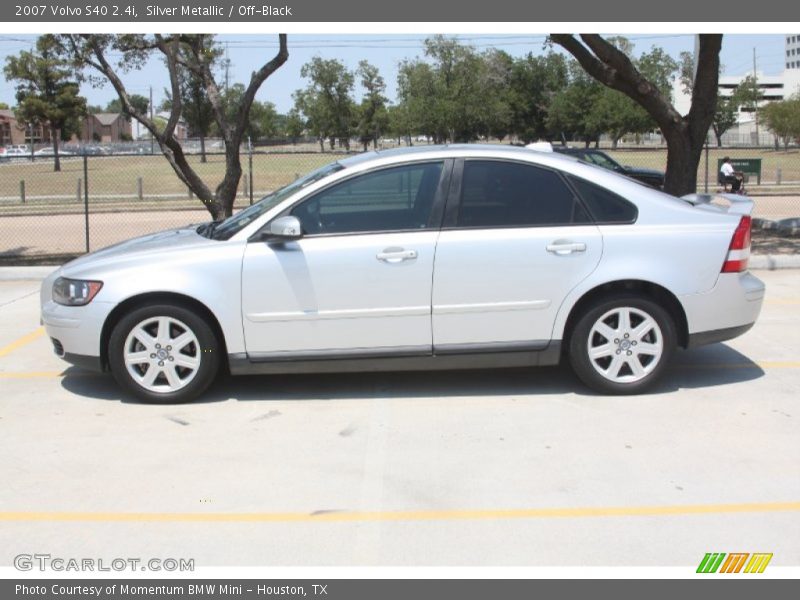 Silver Metallic / Off-Black 2007 Volvo S40 2.4i