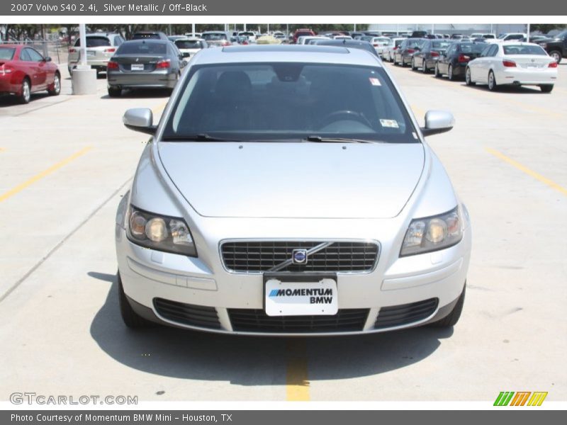 Silver Metallic / Off-Black 2007 Volvo S40 2.4i