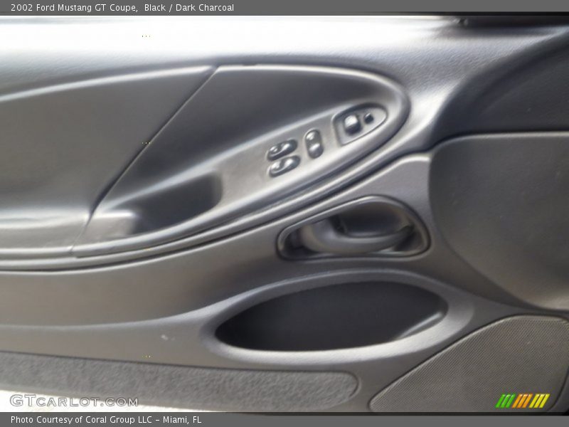 Black / Dark Charcoal 2002 Ford Mustang GT Coupe