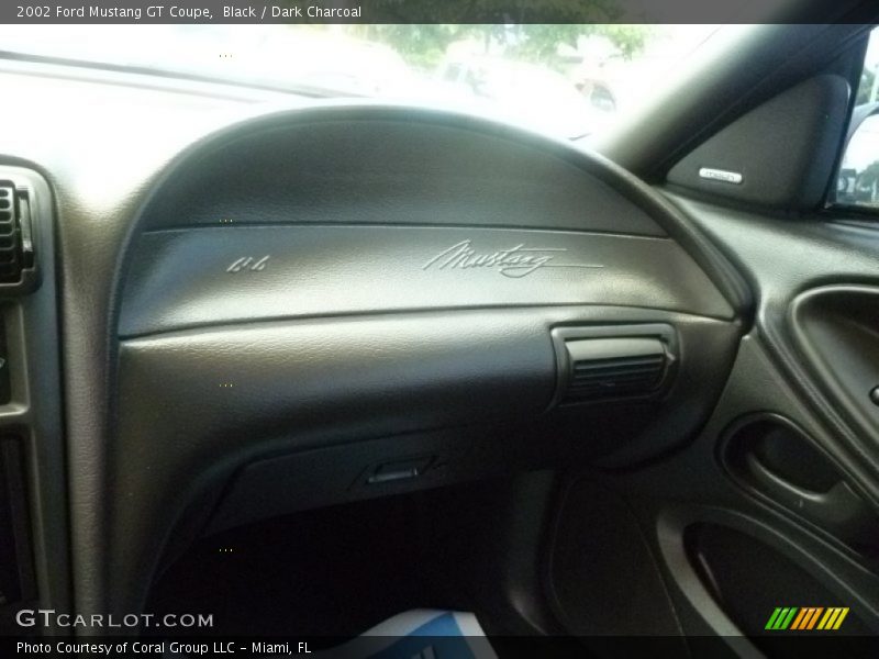 Black / Dark Charcoal 2002 Ford Mustang GT Coupe