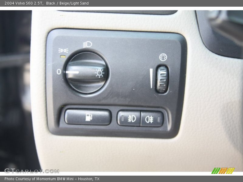 Black / Beige/Light Sand 2004 Volvo S60 2.5T
