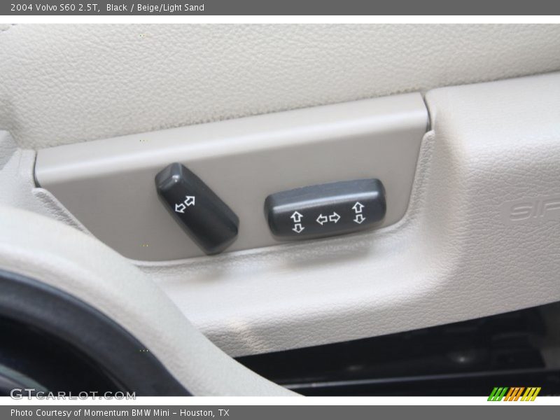 Black / Beige/Light Sand 2004 Volvo S60 2.5T