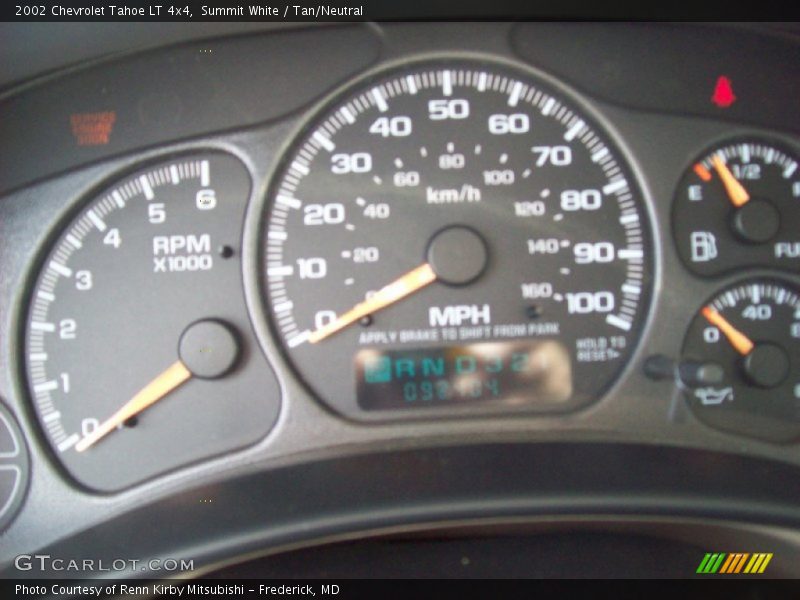 Summit White / Tan/Neutral 2002 Chevrolet Tahoe LT 4x4