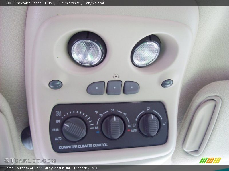 Summit White / Tan/Neutral 2002 Chevrolet Tahoe LT 4x4