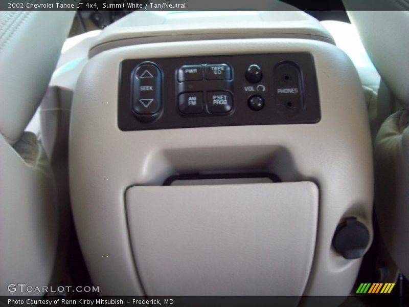 Summit White / Tan/Neutral 2002 Chevrolet Tahoe LT 4x4