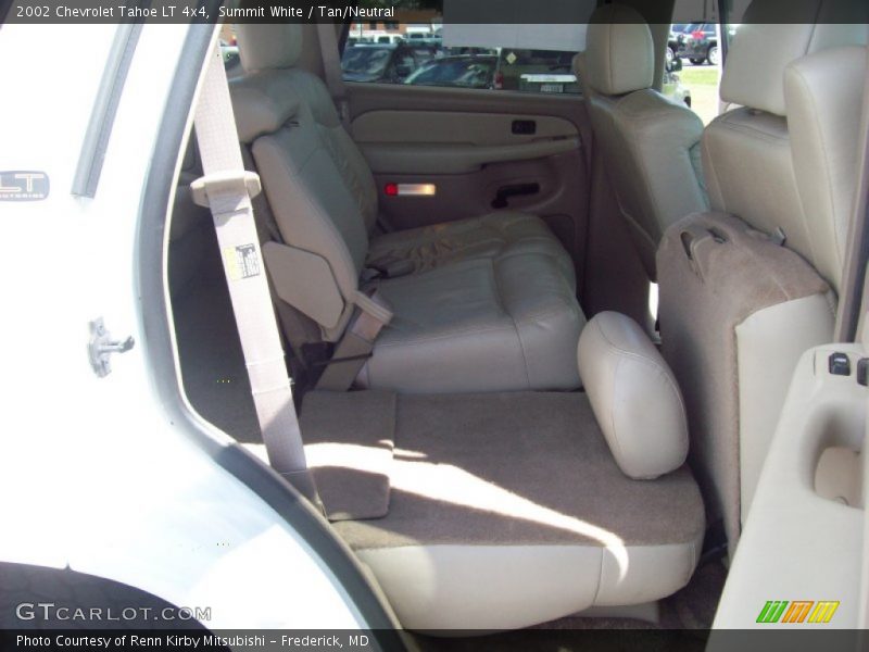 Summit White / Tan/Neutral 2002 Chevrolet Tahoe LT 4x4