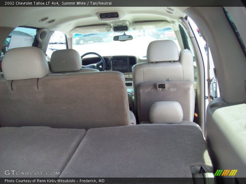 Summit White / Tan/Neutral 2002 Chevrolet Tahoe LT 4x4