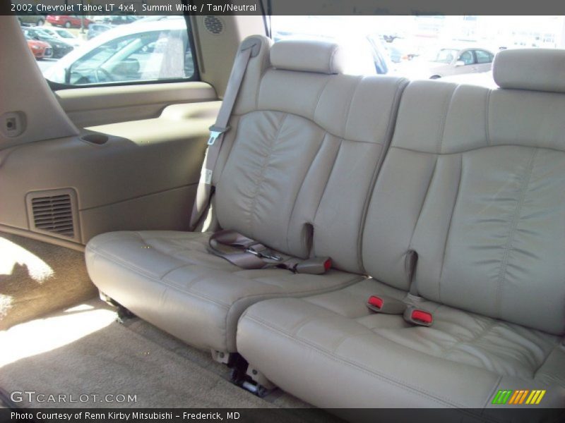 Summit White / Tan/Neutral 2002 Chevrolet Tahoe LT 4x4