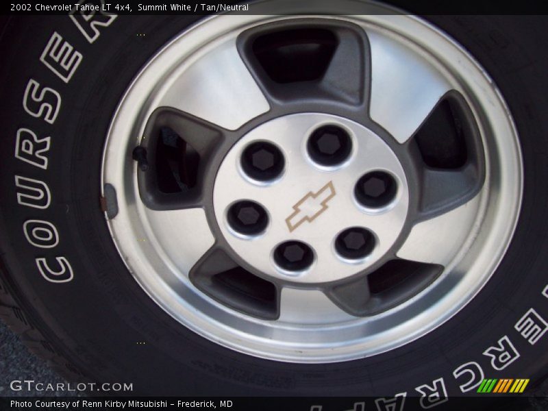 Summit White / Tan/Neutral 2002 Chevrolet Tahoe LT 4x4