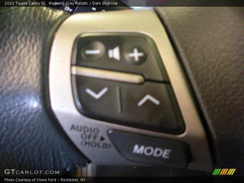 Magnetic Gray Metallic / Dark Charcoal 2011 Toyota Camry SE