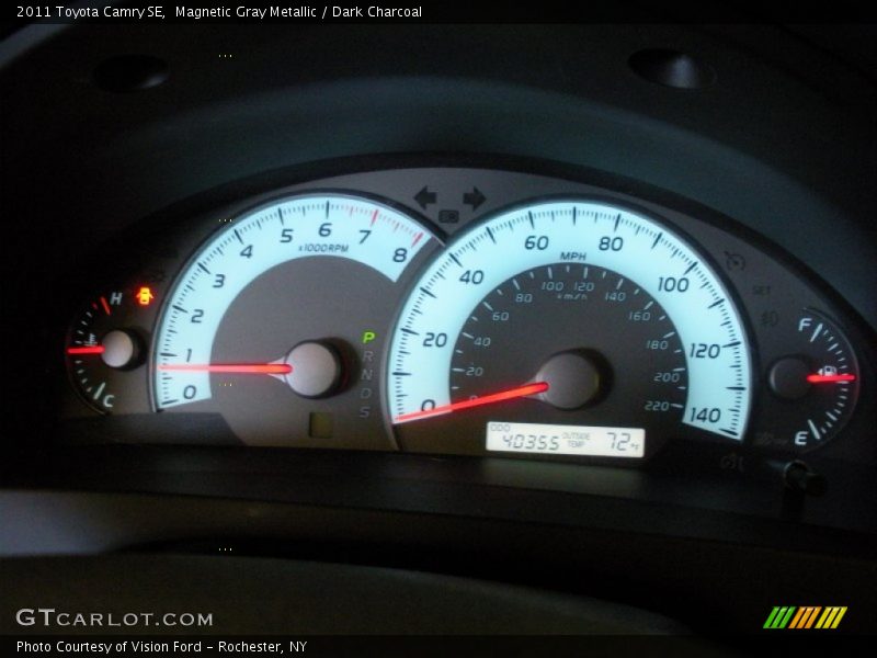 Magnetic Gray Metallic / Dark Charcoal 2011 Toyota Camry SE