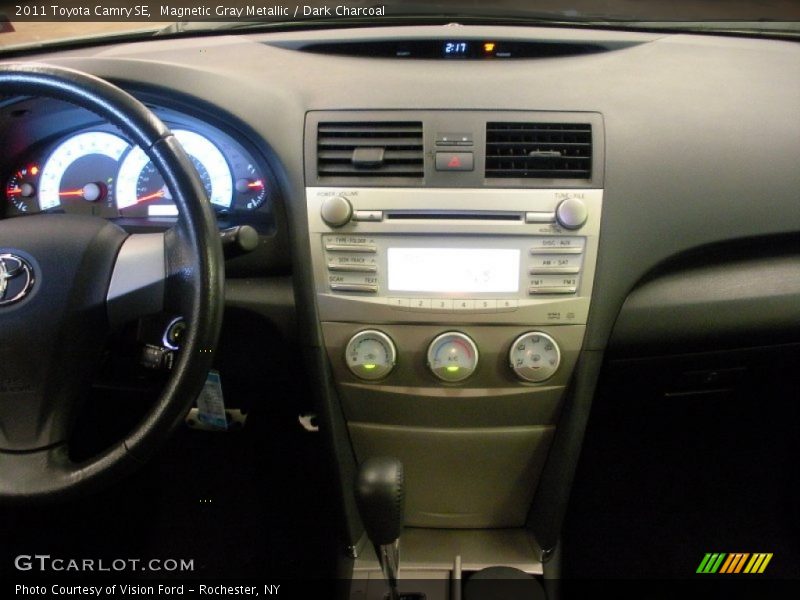 Magnetic Gray Metallic / Dark Charcoal 2011 Toyota Camry SE