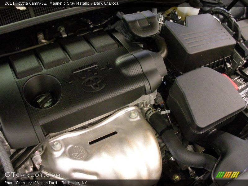 Magnetic Gray Metallic / Dark Charcoal 2011 Toyota Camry SE