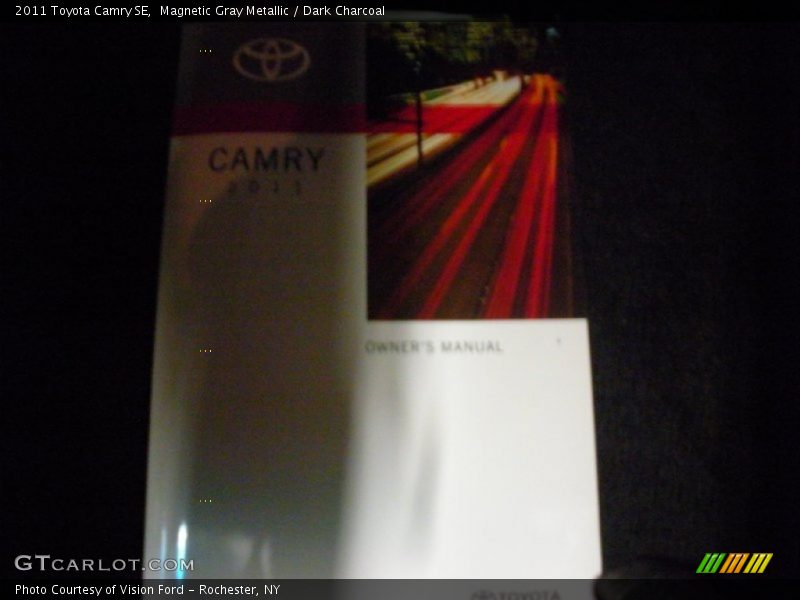 Magnetic Gray Metallic / Dark Charcoal 2011 Toyota Camry SE