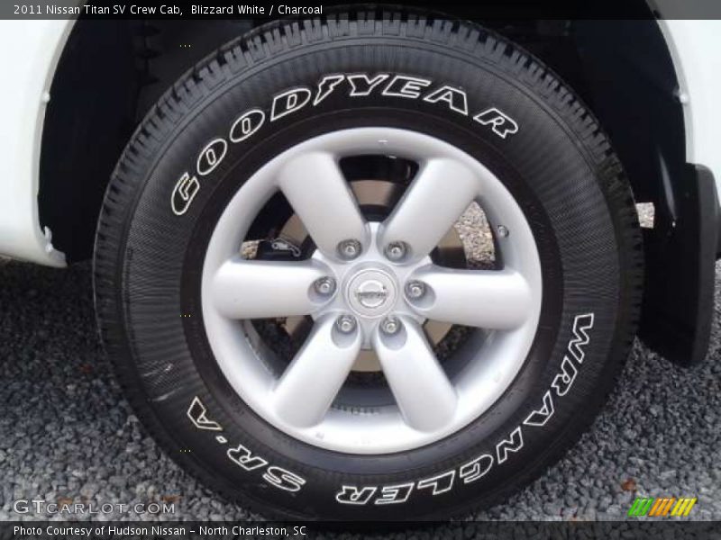 Blizzard White / Charcoal 2011 Nissan Titan SV Crew Cab
