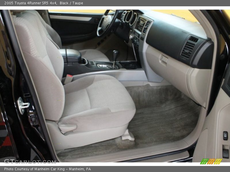 Black / Taupe 2005 Toyota 4Runner SR5 4x4
