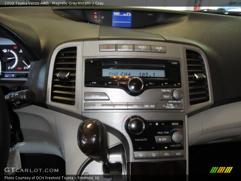 Magnetic Gray Metallic / Gray 2009 Toyota Venza AWD