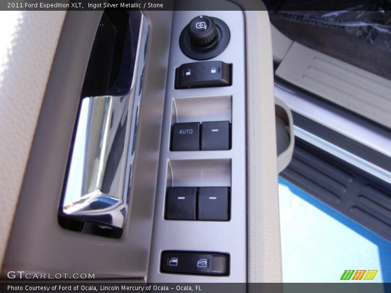 Ingot Silver Metallic / Stone 2011 Ford Expedition XLT