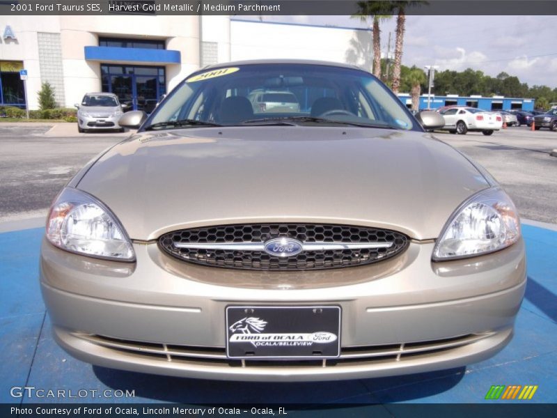 Harvest Gold Metallic / Medium Parchment 2001 Ford Taurus SES