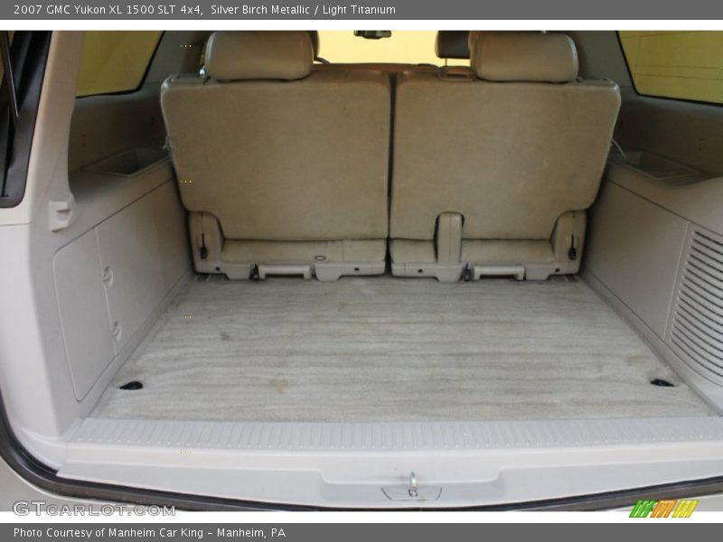 Silver Birch Metallic / Light Titanium 2007 GMC Yukon XL 1500 SLT 4x4