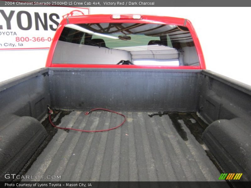 Victory Red / Dark Charcoal 2004 Chevrolet Silverado 2500HD LS Crew Cab 4x4