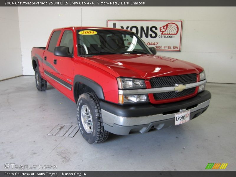Victory Red / Dark Charcoal 2004 Chevrolet Silverado 2500HD LS Crew Cab 4x4