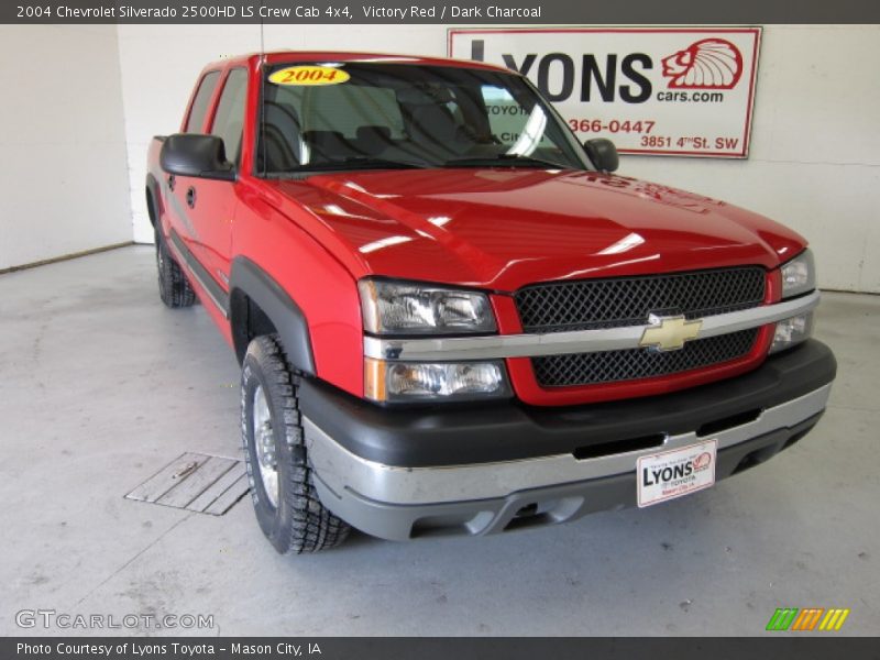 Victory Red / Dark Charcoal 2004 Chevrolet Silverado 2500HD LS Crew Cab 4x4