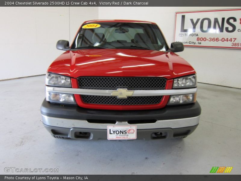 Victory Red / Dark Charcoal 2004 Chevrolet Silverado 2500HD LS Crew Cab 4x4