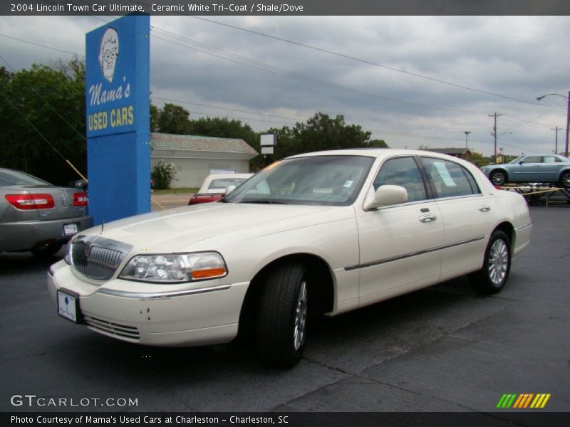 Ceramic White Tri-Coat / Shale/Dove 2004 Lincoln Town Car Ultimate