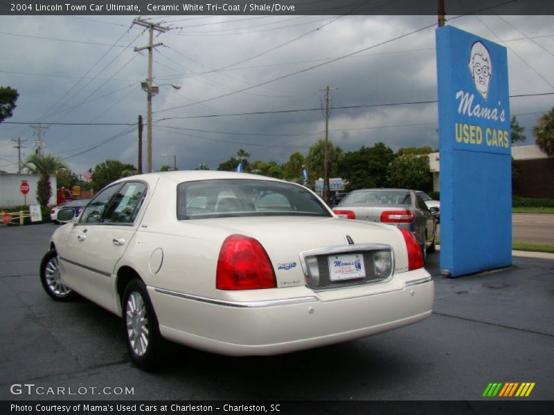 Ceramic White Tri-Coat / Shale/Dove 2004 Lincoln Town Car Ultimate