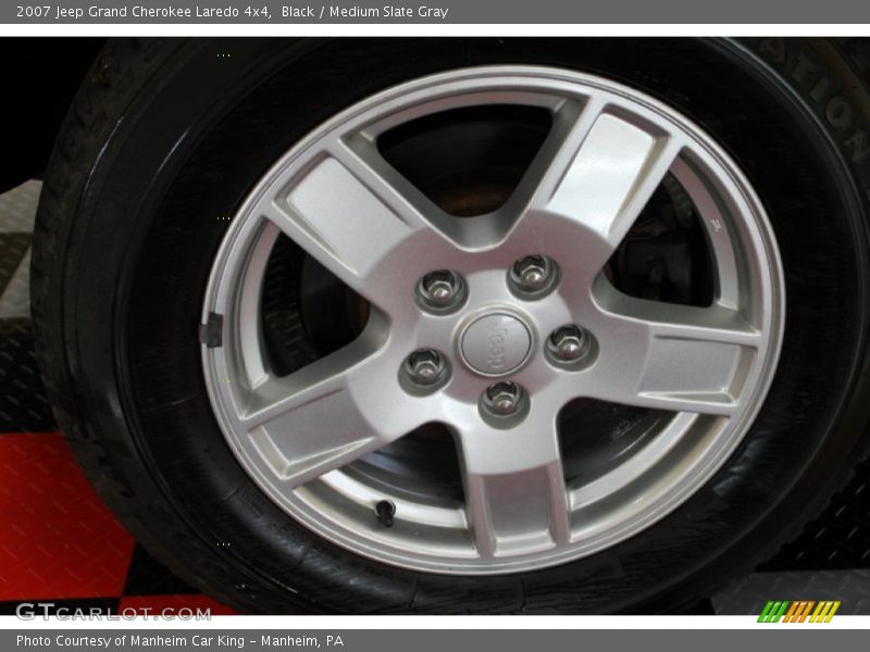 Black / Medium Slate Gray 2007 Jeep Grand Cherokee Laredo 4x4