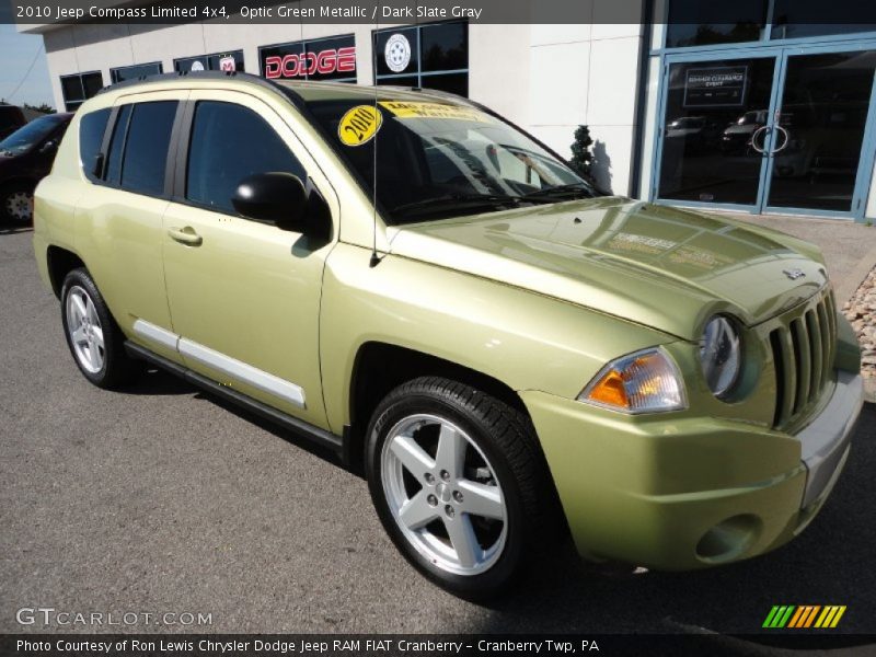 Front 3/4 View of 2010 Compass Limited 4x4