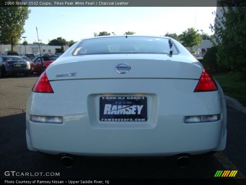 Pikes Peak White Pearl / Charcoal Leather 2006 Nissan 350Z Coupe