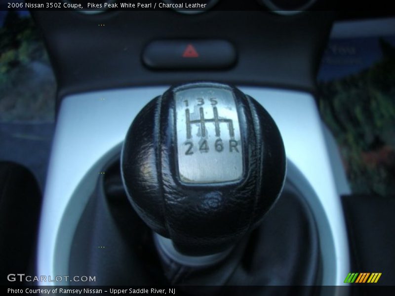 Pikes Peak White Pearl / Charcoal Leather 2006 Nissan 350Z Coupe