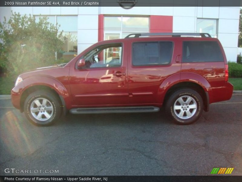 Red Brick / Graphite 2009 Nissan Pathfinder SE 4x4