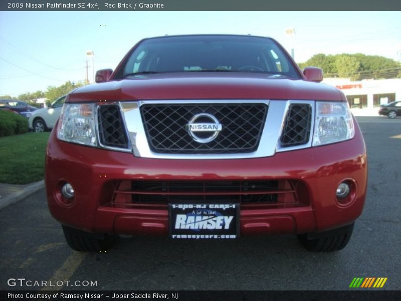 Red Brick / Graphite 2009 Nissan Pathfinder SE 4x4