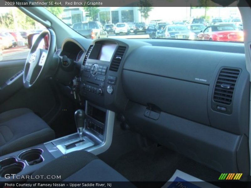 Red Brick / Graphite 2009 Nissan Pathfinder SE 4x4