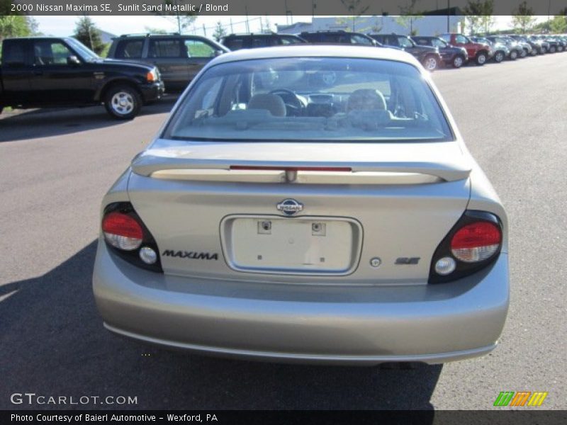 Sunlit Sand Metallic / Blond 2000 Nissan Maxima SE
